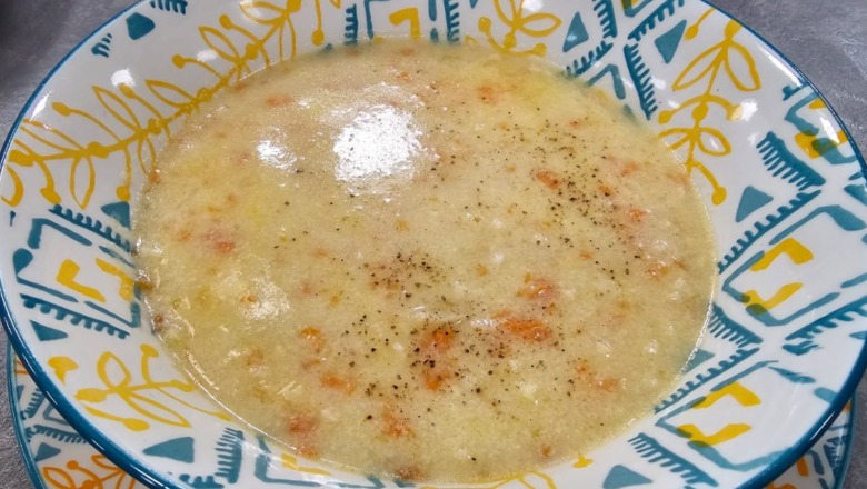 Supë pa mish me pak përbërës, por plot shije nga zonja Albana