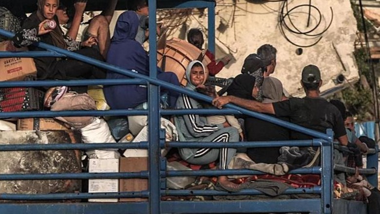 Rreth 300 mijë palestinezë braktisin shtëpitë e tyre në Rafah