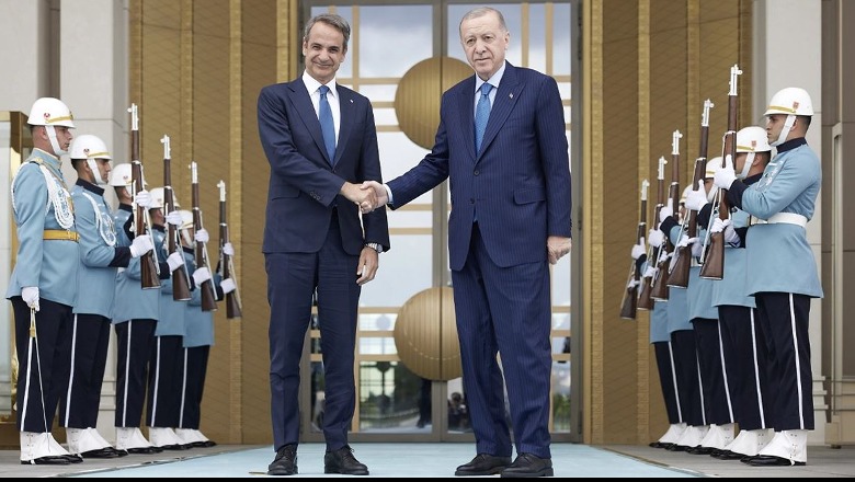 Mitsotakis takohet në Ankara me Erdoganin! Lideri turk: Nuk ka asnjë problem aq të madh sa të mos zgjidhet