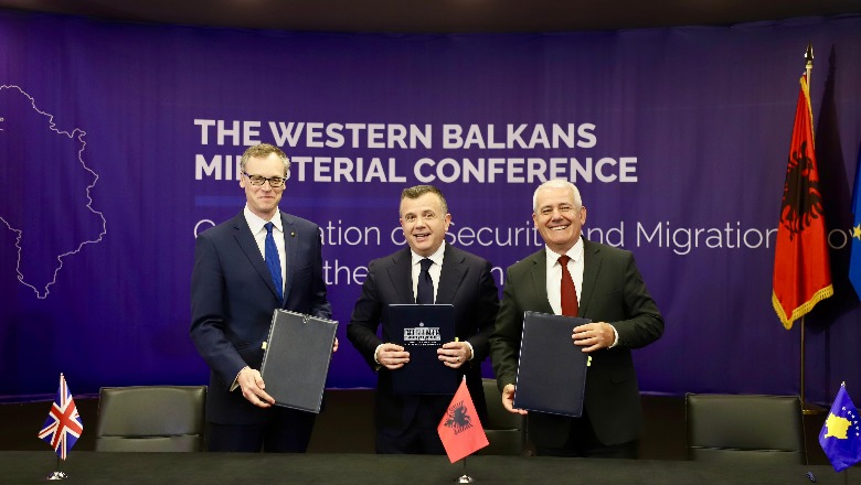 Shqipëria, Britania e Madhe dhe Kosova firmosin deklaratën e përbashkët të bashkëpunimit kundër migracionit të paligjshëm