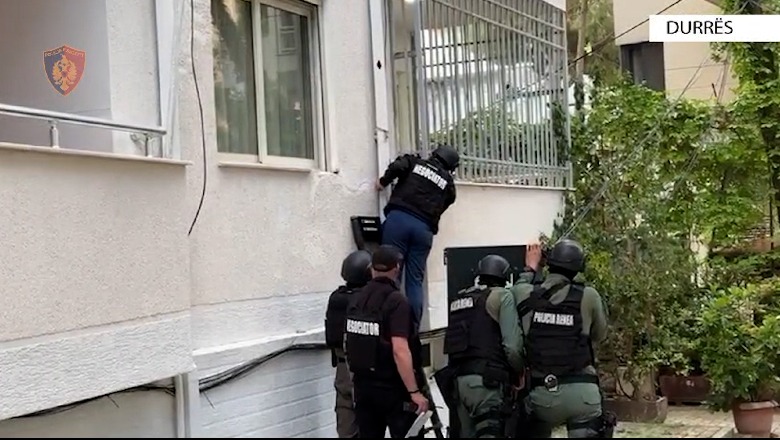 E rëndë në Durrës, 40-vjeçari mbante peng dy fëmijët e mitur dhe qëllon me armë drejt banesës! Lirohen nga RENEA pas disa orësh negociata