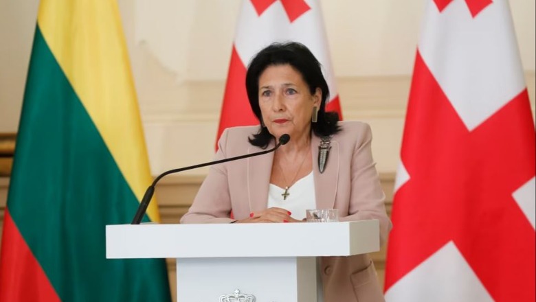 Presidentja e Gjeorgjisë i vë veton ligjit për 'agjentë të huaj'