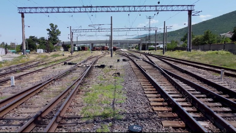 98 mln euro kredi nga BERZH për hekurudhën Vorë-Hani i Hotit, linja do jetë elektrike, punimet mbyllen në 2030