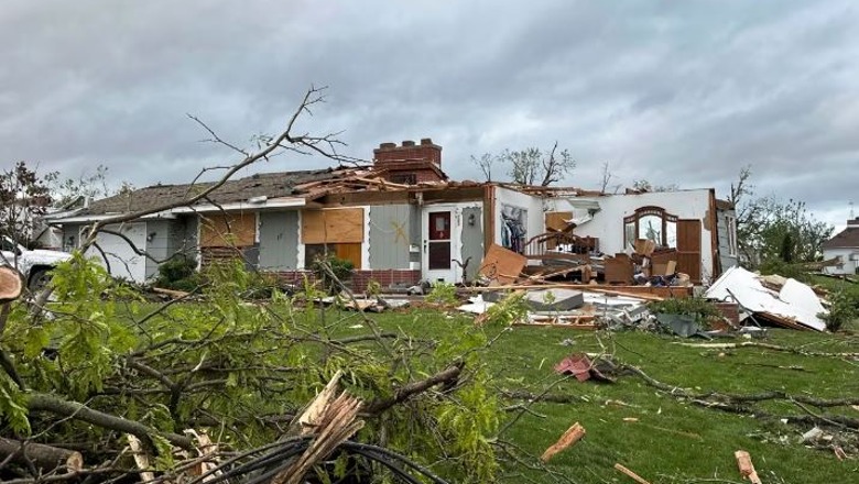 Tornado në qytezën e SHBA, dhjetra të vdekur e të plagosur