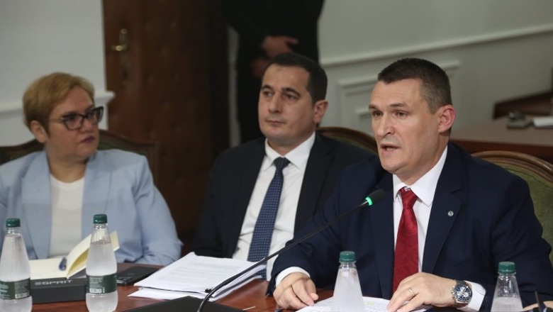 Zaloshnja: 3/4 e shqiptarëve e duan një mandat të dytë për prokurorët e SPAK-ut! Kjo mundësi u duhet dhënë ligjërisht