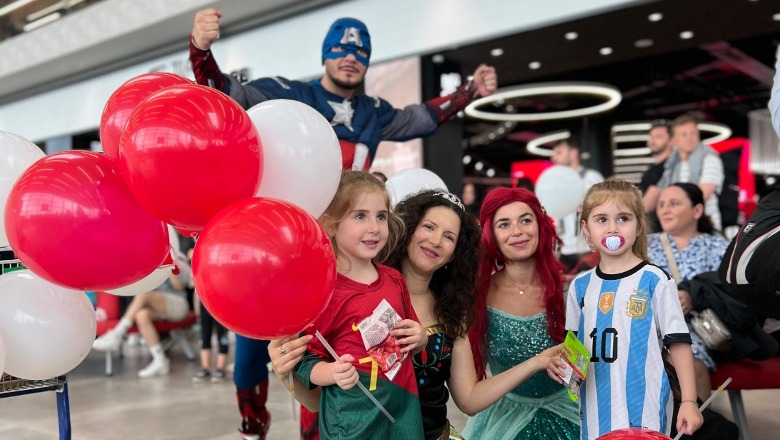 1 Qershori vjen me atmosferë festive për fëmijët në Aeroportin Ndërkombëtar të Tiranës
