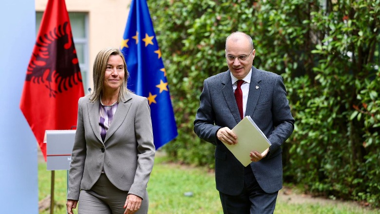 Hap dyert Kolegji i Evropës në Tiranë, Mogherini: Përgatisim rajonin për në BE, Ministri Hasani: Kampusi na vendos në hartën e profesionistëve