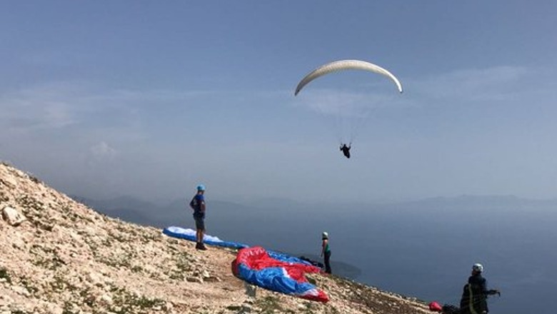 Po hidhej me parashutë, 59- vjeçari nga Zvicra aksidentohet në Gjirokastër
