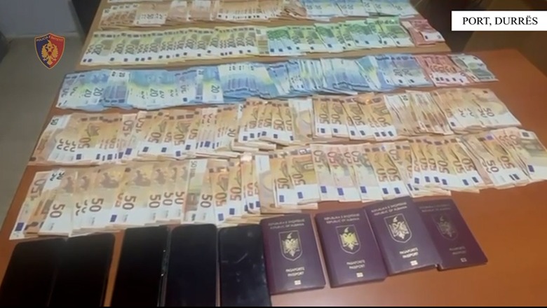 VIDEO - Durrës, tentuan të fusin 35 mijë euro në Shqipëri përmes portit të Durrësit, arrestohen 2 shoferët e dy pasagjerët (EMRAT)