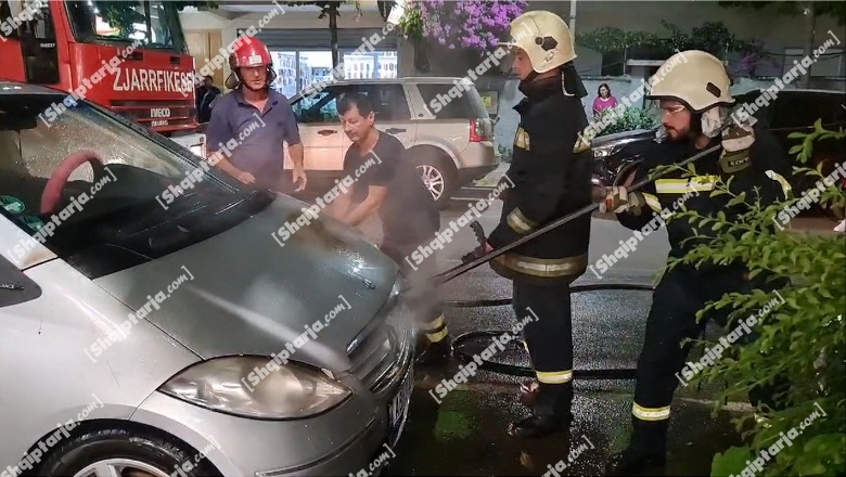 Durrës/ Merr flakë makina e parkuar, zjarrfikësit në vendngjarje (VIDEO)