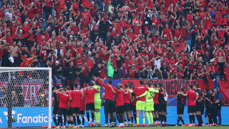 Euro 2024/ Kombëtarja luan kundër Spanjës, Tifozat Kuq e Zi me mesazh të rëndësishëm
