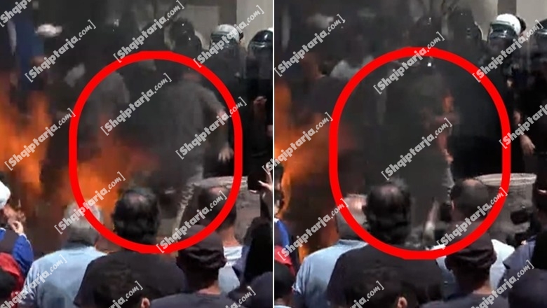 VIDEOLAJM/ Opozita protestë me tym e zjarr, momenti kur flakët kapin këmishën e militantit të opozitës 