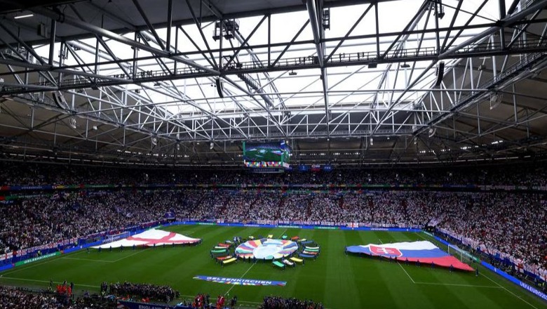 Euro 2024/ Anglia dhe Sllovakia për historinë, formacionet zyrtare në ndeshjen e 1/8 në 'Schalke Arena'
