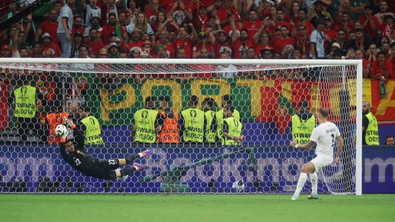 Euro 2024/ Portugalia i falet Diogo Costas pas 120 minutave dhe penalltive, mposht Slloveninë dhe gjen Francën në çerekfinale! Ronaldo gabon 11 metërshin
