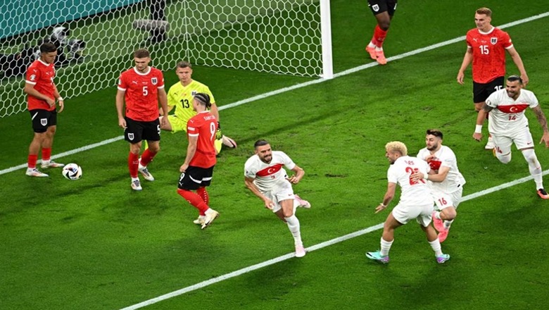 Euro 2024/ Merih Demiral hero, Turqia mposht 1-2 Austrinë dhe gjen Holandën në çerekfinale