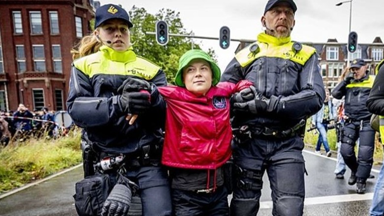 Holandë, arrestohet sërish gjatë një proteste për klimën Greta Thunberg (VIDEO)