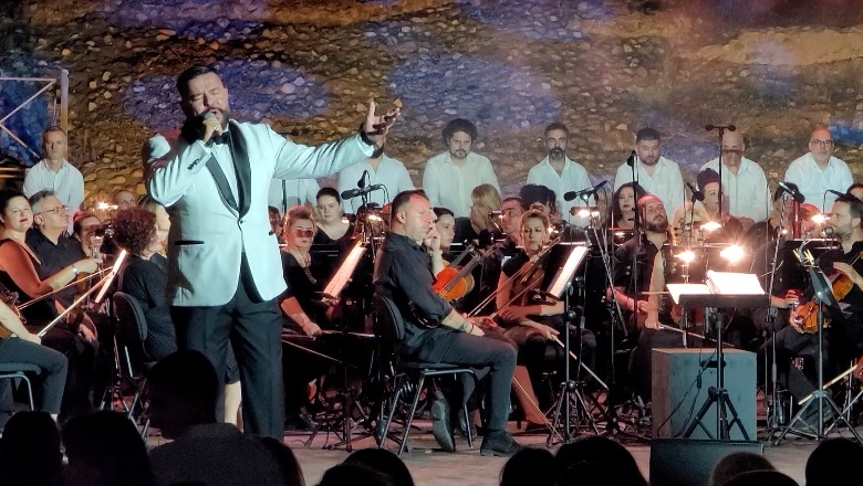 Durrës/ Baritoni Gëzim Myshketa koncert pas 12 vitesh në vendlindje