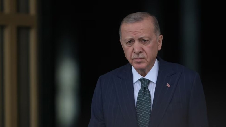 Erdogan thotë se mund ta ftojë Assadin në Turqi 'në çdo moment'
