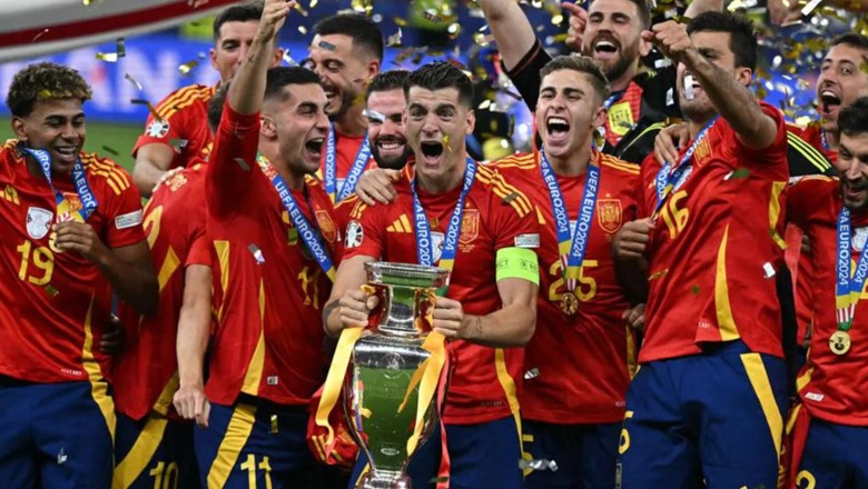 Euro 2024/ UEFA shpall formacionin më të mirë të Evropianit, dominojnë lojtarët e Spanjës
