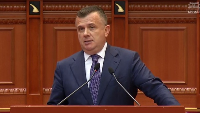 Balla kritika opozitës për sjelljen ndaj Dumanit në parlament: Halli i një pjese ka zënë grykën e të gjithëve! Shpresa për t'ju çliruar nga makthi, zero