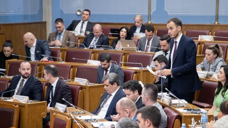 Partitë proruse përfshihen në qeverinë e riorganizuar të Malit të Zi