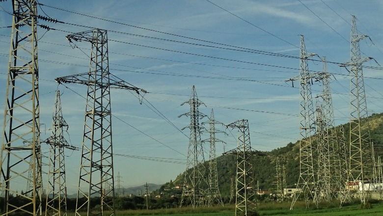 Rekord/ KESH blen 6.8 mln euro energji elektrike për 8 ditë furnizim