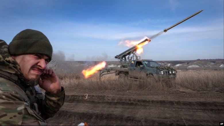 Ukrainë, 5 të vrarë dhe dhjetëra të plagosur në rajonin e Donetskut