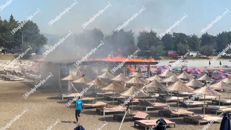 VIDEOLAJM/ Situatë kritike tek Rana e Hedhun, zjarri zbret në bregdet, digjen disa çadra! Flakët rrethojnë resortin