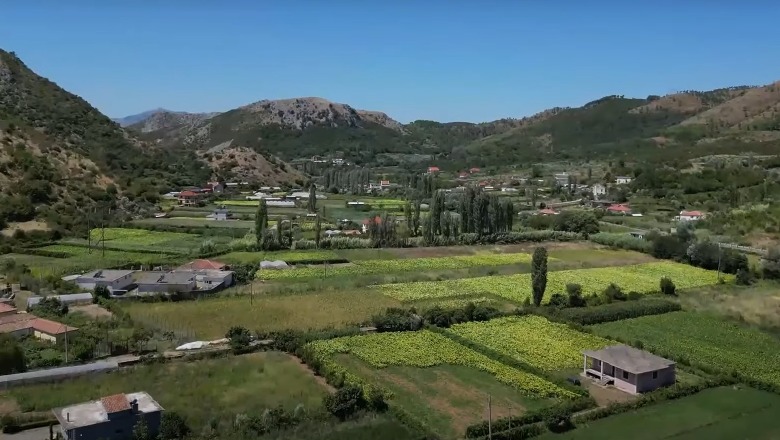 'Veri Jug' - Fshati Rragam në stinën e verës