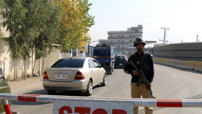 Pakistan/ Persona të armatosur vrasin 11 policë! 7 të tjerë plagosen 