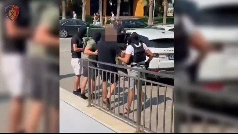 I akuzuar për pjesëmarrje në organizatë kriminale e trafikim të narkotikëve në Itali, vihet në pranga 28-vjeçari! Ja momenti kur arrestohet (VIDEO)