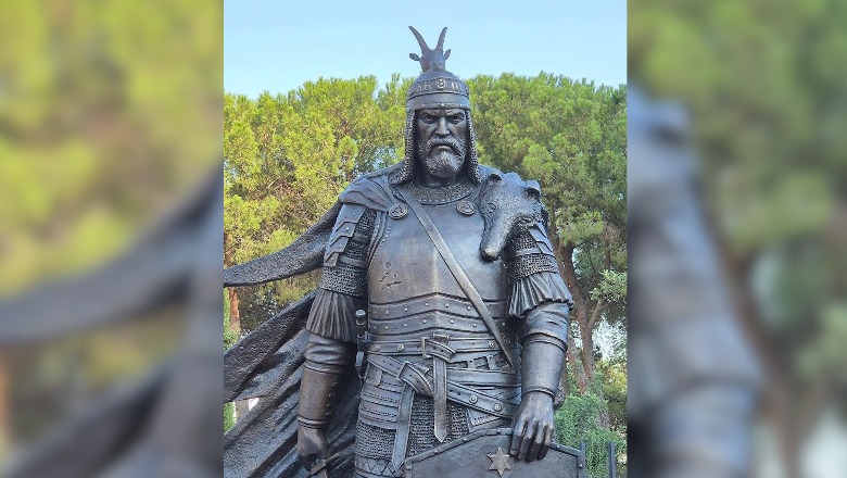‘Busti i Skënderbeut në Itali, si portreti i Ramës’, Balla i përgjigjet ...