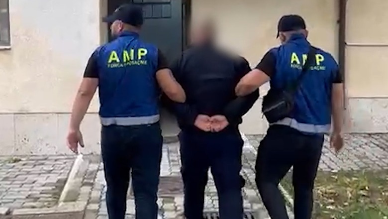 Korçë/ Arrestohet efektivi i patrullës, përplasi këmbësorin me makinë e iku pa i dhënë ndihmë të plagosurit! Ngjarjen ia fshehu policisë (EMRI) 