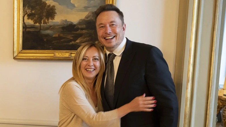 Hapësira dhe Interneti/ Interesat pas marrëveshjes mes Melonit dhe Musk