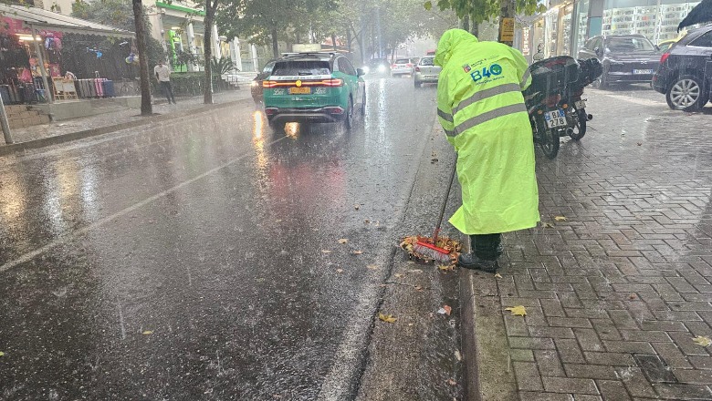 Shirat e rrëmbyeshëm në Tiranë, Veliaj: Ekipet e emergjencës janë në terren, jemi pranë çdo qytetari që ka nevojë për ndihmë