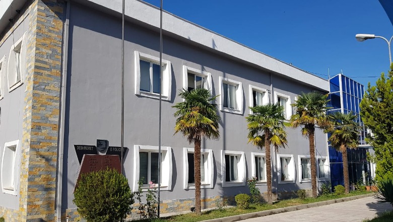 Vlorë/ Dhunohet Policia Bashkiak, përfundon me fraktura në spital! Shkak dyshohet gjoba që i vendosi një furgoni të linjës së fshatit