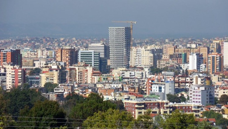 Censi 2023/ 60 mijë familje në Tiranë pa shtëpi por 85 mijë banesa janë bosh