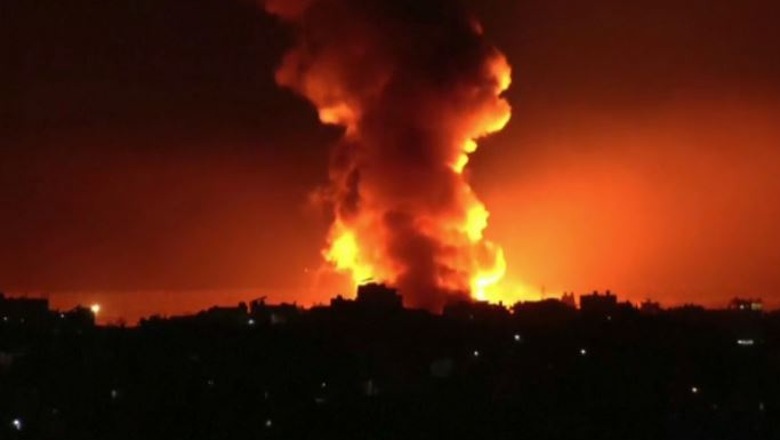 VIDEOLAJM/ Izraeli vijon bombardimet në Bejrut, sulmon zonat afër qendrës