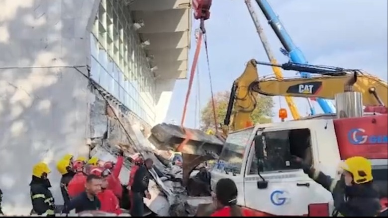 Serbi/ Shembet streha në stacionin e trenit në Novi Sad, 14 viktima (VIDEO)