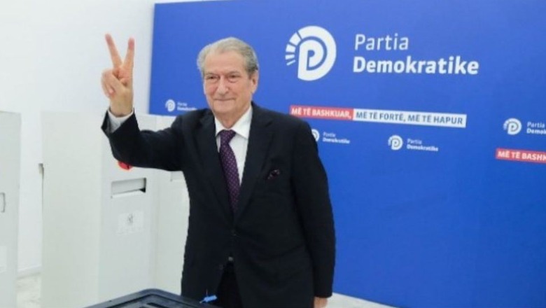 Pas 331 ditëve në 'arrest shtëpiak', Sali Berisha rikthehet sot tek selia e Partisë Demokratike