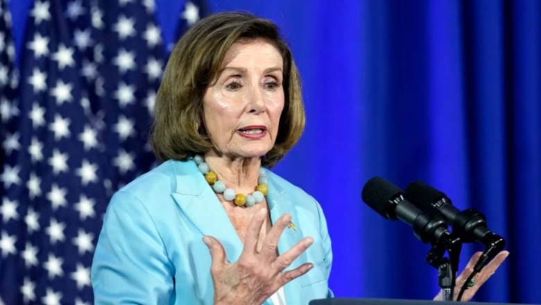 Nancy Pelosi shtrohet në spital, pësoi një dëmtim gjatë një udhëtimi zyrtar në Luksemburg