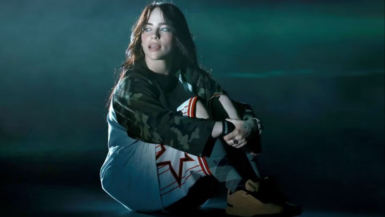 Billie Eilish goditet në fytyrë gjatë koncertit, reagimi i këngëtares (VIDEO)