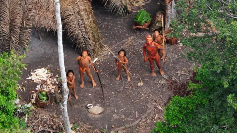 Fotot e papublikuara më parë, zbulohet një fis i ri njerëzish në pyjet e Amazonës