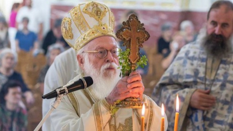 Krishtlindje/ Mesazhi i kryepiskopit Anastas Janullatos: Në epokën ku vërshon urrejtja, të bëjmë qëndresë 