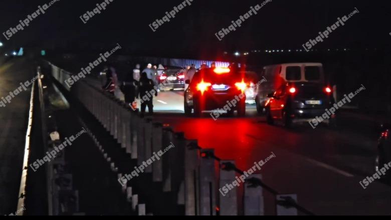 Atentat në autostradën Vlorë-Fier, vritet 30-vjeçari me të shkuar kriminale! Dyshohet për 3 autorë, dogjën automjetin e krimit dhe u arratisën me tjetër (EMRI+VIDEO)