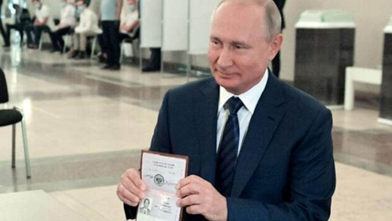 Kurthi i pasaportës së Vladimir Putinit