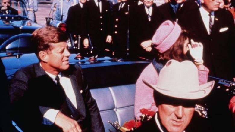 Kush e vrau presidentin Kennedy? Trump firmos urdhrin ekzekutiv për deklasifikimin e dosjeve sekrete! Mes tyre e Robert Kennedy dhe Martin Luter Kingut 