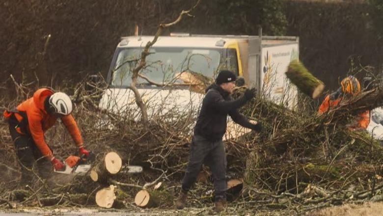 Stuhia 'Eowyn' godet Britaninë e Madhe, banorët pa energji elektrike, anulohen 1 mijë fluturime