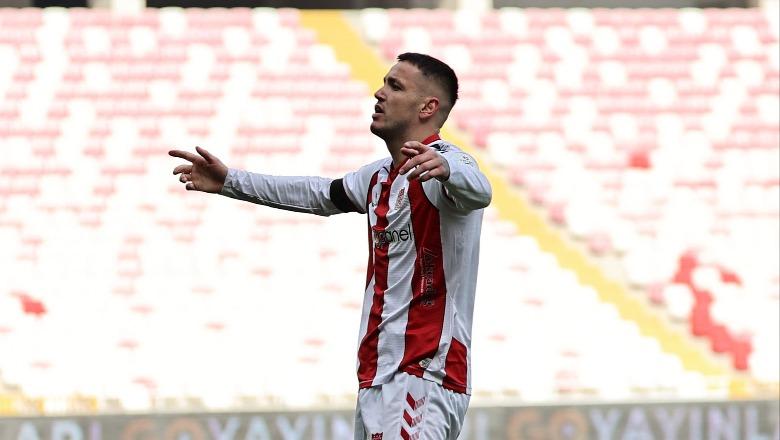 VIDEO/ Dy gola dhe dy asiste, Rey Manaj shkëlqen në Turqi! Sivasspor fiton pas tetë ndeshjeve