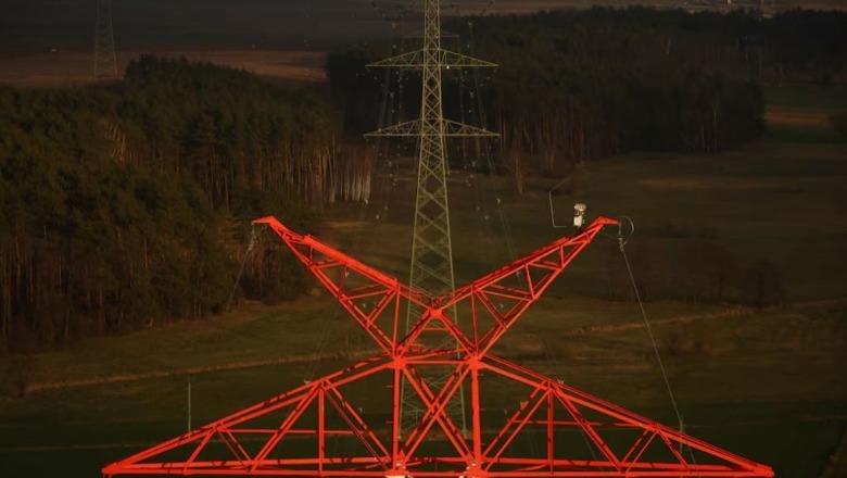 Shtetet balltike ndërprejnë lidhjet me rrjetin elektrik rus